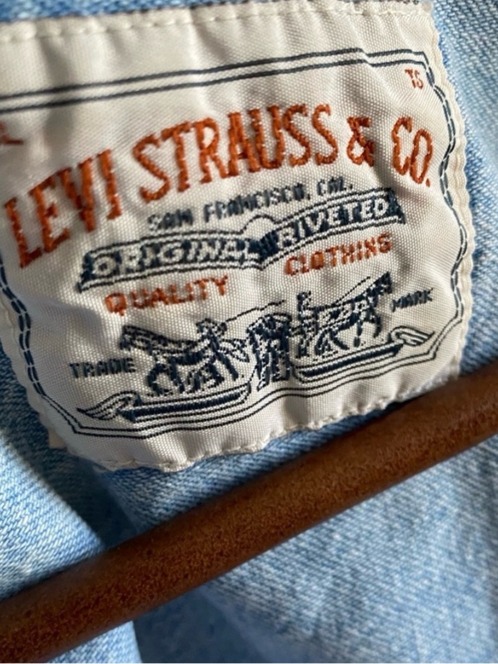 LEVI’S VINTAGE 1990 orange tab button down denim shirt size XL - Picture 11 of 13